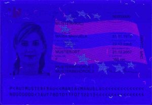 AUT-AP-02001 - 
<Biodata page> - UV feature
