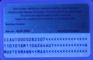 AUT-HD-02004 - 
<Verso> - UV feature