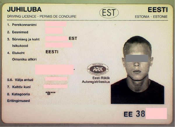 EST-FO-01002 - 
<Recto - identity>
                