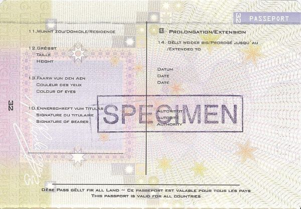 LUX-AO-02001 - 
<Biodata page>
                
