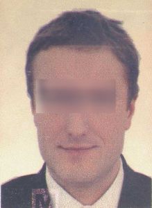 ROU-AP-01002 - 
<Biodata page> - Facial image