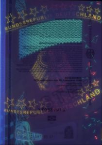 DEU-JO-03002 - 
                    <Integrovan&aacute; karta - zadn&iacute; strana>
                     - Jištěn&iacute; v UV světle