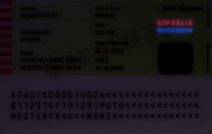 AUT-HO-07001 - 
<Zadn&iacute; strana > - Jištěn&iacute; v UV světle