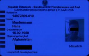 AUT-HP-02003 - 
<Recto - identit&agrave;> - Element UV