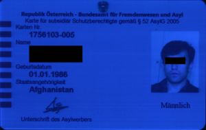 AUT-HP-03003 - 
<Recto - identit&agrave;> - Element UV