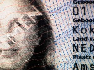 BEL-BO-04002 - 
<Recto - identit&agrave;> - Pellikola