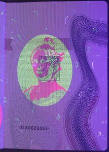 CZE-AS-03001 - 
<Desky - zadn&iacute; předs&aacute;dka> - Jištěn&iacute; v UV světle