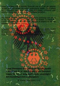 DEU-AS-03002 - 
<Inside back cover> - UV feature