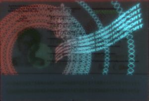 DNK-AO-04003 - 
<Integrovan&aacute; karta s osobn&iacute;mi &uacute;daji - předn&iacute; strana (totožnost)> - Jištěn&iacute; v UV světle