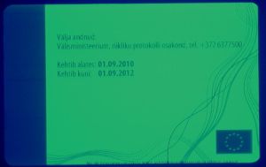 EST-HS-02005 - 
<Zadn&iacute; strana > - Jištěn&iacute; v UV světle
