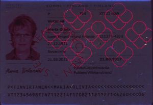 FIN-AP-05001 - 
<Integrovan&aacute; karta s osobn&iacute;mi &uacute;daji - předn&iacute; strana (totožnost)> - Jištěn&iacute; v UV světle