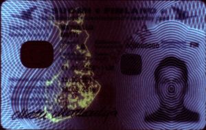 FIN-BO-06001 - 
<Předn&iacute; strana - totožnost> - Jištěn&iacute; v UV světle