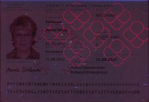 FIN-IO-05001 - 
<Integrovan&aacute; karta s osobn&iacute;mi &uacute;daji - předn&iacute; strana (totožnost)> - Jištěn&iacute; v UV světle