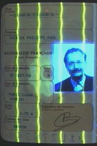 FRA-AS-01001 - 
<Strana s osobn&iacute;mi &uacute;daji> - Jištěn&iacute; v UV světle