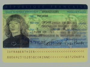 FRA-BO-02001 - 
<Recto - identitate> - Filigran