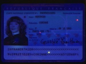 FRA-BO-02002 - 
<Recto &ndash; identit&agrave;> - Elemento UV