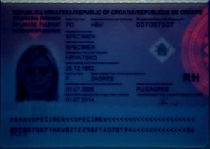 HRV-AD-02001 - 
<Strana s osobn&iacute;mi &uacute;daji> - Jištěn&iacute; v UV světle