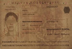 HUN-AD-02001 - 
<Integrovan&aacute; karta s osobn&iacute;mi &uacute;daji - předn&iacute; strana (totožnost)> - Vodoznak