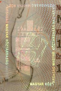 HUN-AD-02001 - 
<Integrovan&aacute; karta s osobn&iacute;mi &uacute;daji - předn&iacute; strana (totožnost)> - OVD - opticky proměnliv&yacute; prvek