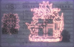 ISL-FO-05001 - 
<Předn&iacute; strana - totožnost> - Jištěn&iacute; v UV světle