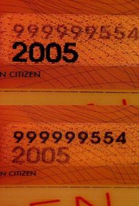 LIE-BO-01001 - 
<Verso> - OVD - elemento otticamente variabile