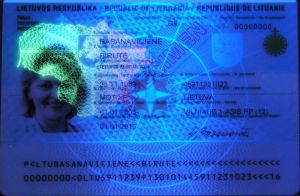 LTU-AO-02002 - 
<Tessera integrata con dati anagrafici - recto (identit&agrave;)> - Elemento UV