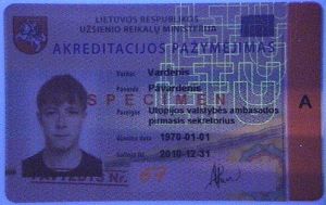 LTU-HD-02001 - 
<Předn&iacute; strana - totožnost> - Jištěn&iacute; v UV světle