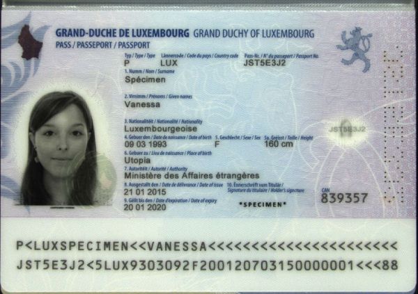 LUX-AS-02004 - 
<Integrovan&aacute; karta s osobn&iacute;mi &uacute;daji - předn&iacute; strana (totožnost)> - Z&aacute;kladn&iacute; vrstva