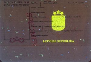LVA-AD-01001 - 
<Strana s osobn&iacute;mi &uacute;daji> - Jištěn&iacute; v UV světle