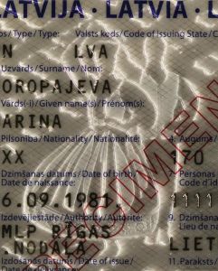 LVA-JO-01004 - 
<Integrovan&aacute; karta s osobn&iacute;mi &uacute;daji - předn&iacute; strana (totožnost)> - F&oacute;lie