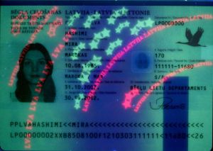 LVA-JO-02003 - 
<Strana s osobn&iacute;mi &uacute;daji> - Jištěn&iacute; v UV světle