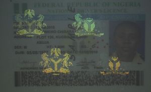NGA-F-01001 - 
<Recto - identit&agrave;> - OVD - element ottikament varjabbli