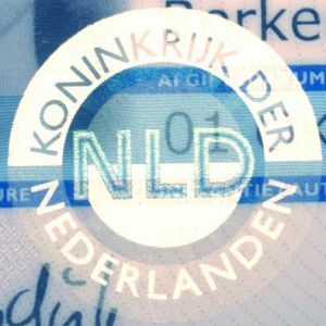 NLD-JO-02001 - 
<Integrovan&aacute; karta s osobn&iacute;mi &uacute;daji - předn&iacute; strana (totožnost)> - OVD - opticky proměnliv&yacute; prvek