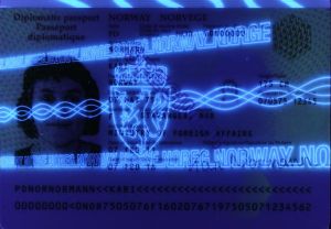 NOR-AD-04001 - 
<Kard tal-bijodata integrata - recto (identit&agrave;)> - Element UV