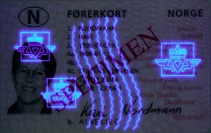 NOR-FO-04002 - 
<Recto - identit&agrave;> - Element UV