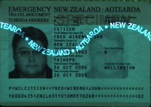 NZL-AP-01002 - 
<Strana s osobn&iacute;mi &uacute;daji> - Jištěn&iacute; v UV světle