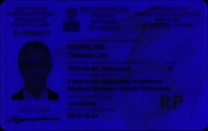 POL-HD-03002 - 
<Recto - identit&agrave;> - Element UV