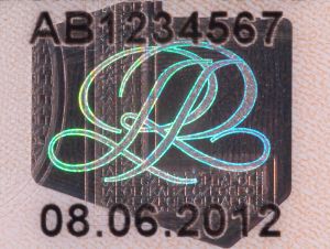 POL-J-01002 - 
<Předn&iacute; strana - totožnost> - OVD - opticky proměnliv&yacute; prvek
