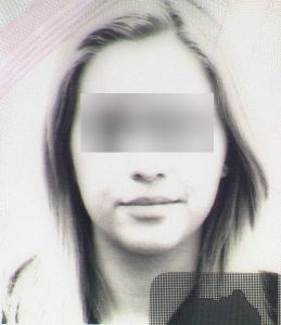 ROU-AO-02001 - 
<Integrovan&aacute; karta s osobn&iacute;mi &uacute;daji - předn&iacute; strana (totožnost)> - Fotografie obličeje
