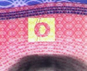 ROU-HO-03006 - 
<Předn&iacute; strana - totožnost> - OVD - opticky proměnliv&yacute; prvek