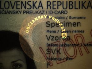 SVK-BO-02001 - 
<Recto - identit&agrave;> - OVD - element ottikament varjabbli