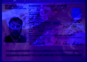 SWE-AD-03001 - 
<Kard tal-bijodata integrata - recto (identit&agrave;)> - Element UV