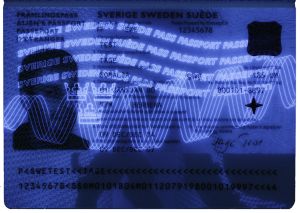 SWE-JO-02003 - 
<Integrovan&aacute; karta s osobn&iacute;mi &uacute;daji - předn&iacute; strana (totožnost)> - Jištěn&iacute; v UV světle