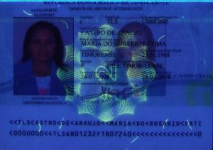 TLS-AO-02001 - 
<Σελίδα στοιχείων κατόχου> - Αντίδραση σε υπεριώδεις ακτίνες