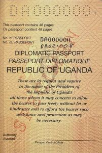 UGA-AD-02001 - 
<Pagina(e) interna(e)>
                