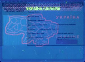 UKR-AD-02001 - 
<Strana s osobn&iacute;mi &uacute;daji> - Jištěn&iacute; v UV světle